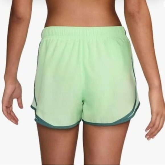 Nike Women’s Dri-FIT Tempo Running Shorts X-Large Lightweight Mesh Lime Green - Picture 2 of 11